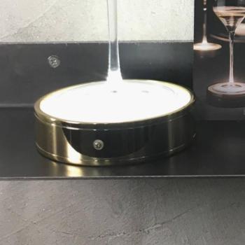 Knikerboker Bevici Su! USB asztali lámpa, arany kép