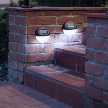LED-es szolár fali lámpa – fekete, hidegfehér – 11 x 11 x 4 cm kép