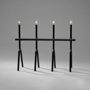 LED gyertyatartó fekete 4-izzós magasság 39 cm kép
