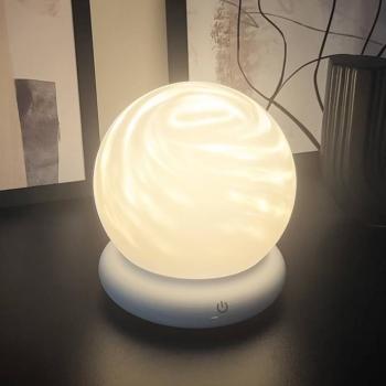 LED tölthető asztali világítás LUSTRO, fehér, Ø 15 cm, RGBW, érintésérzékeny kép