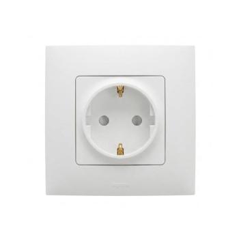 Legrand - Lakossági SCHUKO fali aljzat NILOE kerettel, 250V, fehér LR0028+LR0113 kép