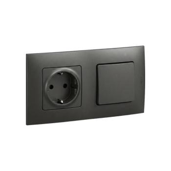Legrand - Lakossági SCHUKO konnektor és egypólusú kapcsoló (1) NILOE kerettel 250V fekete LR0013+LR0114+LR0006 kép