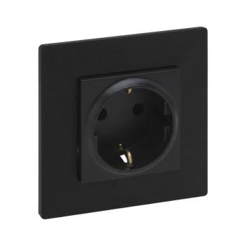Legrand - SCHUKO háztartási aljzat kerettel NILOE STEP 250V fekete LR0044+LR0116 kép