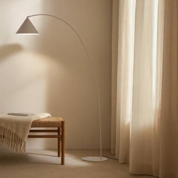 Lindby Triangolo ívlámpa, bézs, magasság 195 cm, fém, E27
