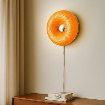 Lindby LED asztali/fali lámpa Fjora, narancssárga/króm, Ø30cm, dimmelhető kép