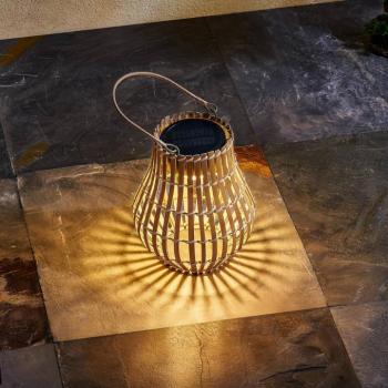 Lindby Amaria LED-es napelemes teraszlámpa, bambusz, Ø 18 cm kép