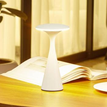 Lindby LED-es újratölthető asztali lámpa Evelen, fehér, IP54, CCT kép