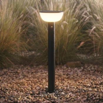 Lindby Obintu LED-es napelemes útvilágító, fekete, 63 cm, érzékelővel kép