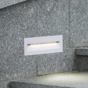 Lucande LED-es fali lámpa Loya, 23 x 8 cm, fehér, IP54 kép
