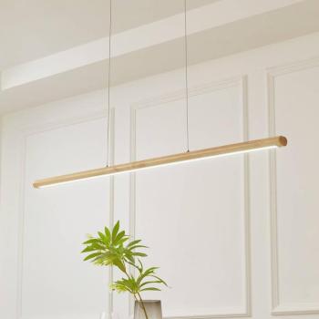 Lucande LED függőlámpa Maruta, fa, fénysugár, 120 cm, 3000K kép