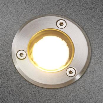 Lucande LED padlóba süllyesztett spotlámpá Kenan, Ø 7cm, rozsdamentes acél, IP67 kép