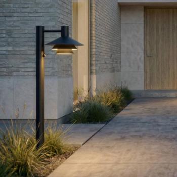 Lucande Montaro LED ösvény világítás, 100 cm, antracit, érzékelővel kép