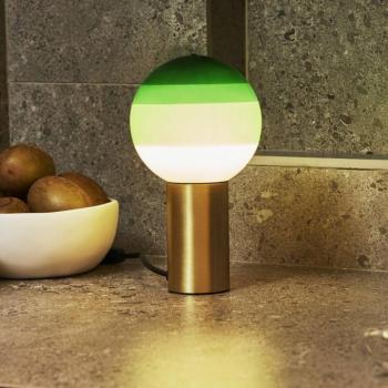 MARSET asztali lámpa Dipping Light M, zöld/sárgaréz kép