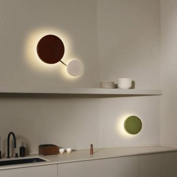 MARSET LED fali lámpa Caramel, opál, Ø 22 cm, TRIAC, üveg kép