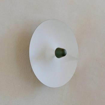 New Works Kantarell LED fali világítás, fekete/fehér, Ø 55 cm kép