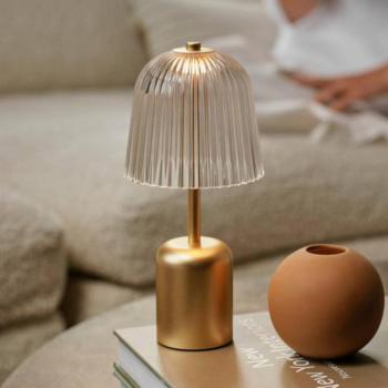 Nuura LED tölthető asztali világítás Asteea, sárgaréz színű, magasság 27 cm kép