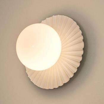 Nuura Liila Muuse fali lámpa, Ø 20 cm IP44, fehér/opál kép