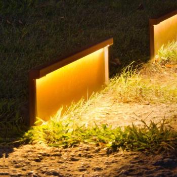 OLEV Step Line LED talapzati lámpa, rozsdabarna kép