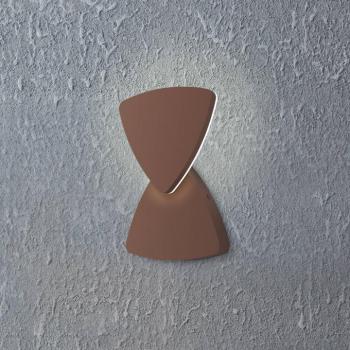 Pedersano rozsdás színű LED kültéri falilámpa, szélesség 14 cm, háromszög alakú kép