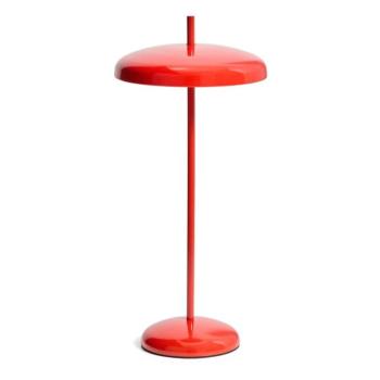 Piros LED dimmelhető asztali lámpa fém búrával (magasság 35 cm) Porte – Kave Home