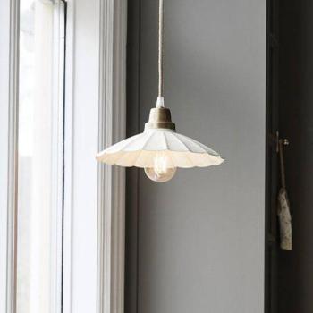 PR Home Ester lógó világítás, törtfehér, Ø 24 cm, vas csatlakozó kép