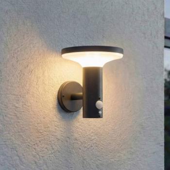 PRIOS Kalen LED-es napelemes fali lámpa, 17 cm, fekete, érzékelővel kép