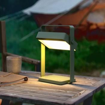 LED es napelemes asztali lámpa Saulio, olajzöld, IP44, alumínium, USB, kép