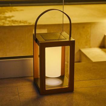 Seraphina LED-es napelemes lámpa, teak színű, magasság 32 cm, fém