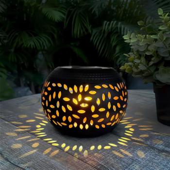Szolár dekor lámpa - lángeffekttel - 12 sárga LED - 15 x 15 x 11 cm