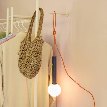 Talk LED fali lámpa, kék/narancssárga, hossza 30 cm, vas/üveg