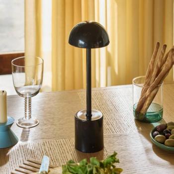 Taten LED tölthető asztali világítás, fekete, magasság 30 cm, fém kép