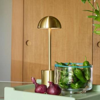 Taten LED tölthető asztali világítás, sárgaréz színű, magasság 30 cm, fém kép