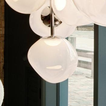 Tom Dixon, Melt LED lógó lámpa, Ø 28 cm, opál/ezüstszínű kép