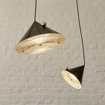 Tom Dixon LED lógó lámpa Pose, zöld, Ø 43 cm, acél dimmelhető kép