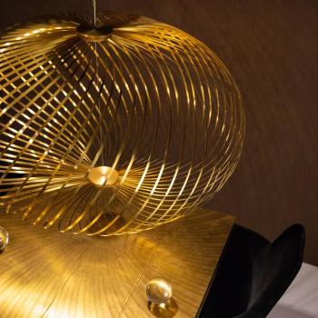 Tom Dixon Spring Large lógó lámpa Ø 95 cm sárgaréz kép