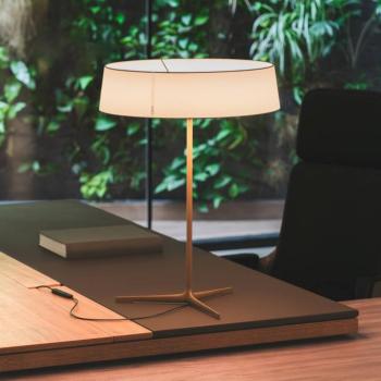 Vibia LED asztali világítás DAMA, bézs, magasság 61 cm Papír/fém kép